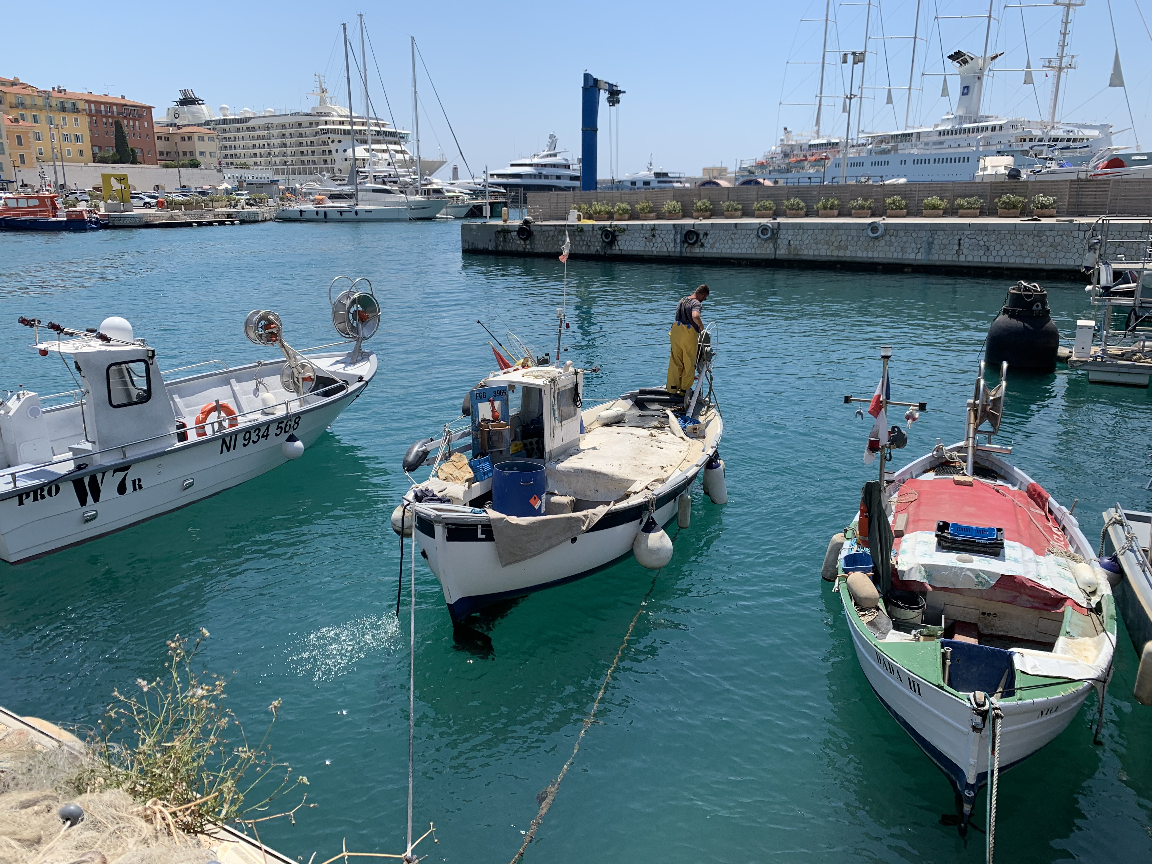 Bateaux Pèches- Port Nice 